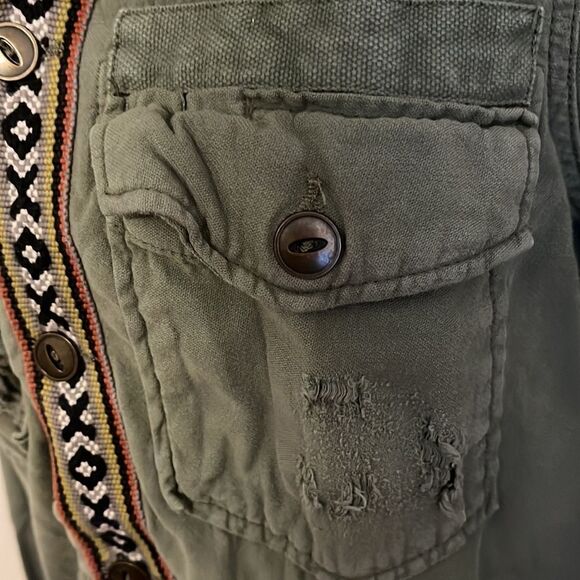 Free People Distressed Green Embroidered Detailing Boho Gray Hoodie Crop Jacket - Picture 8 of 12